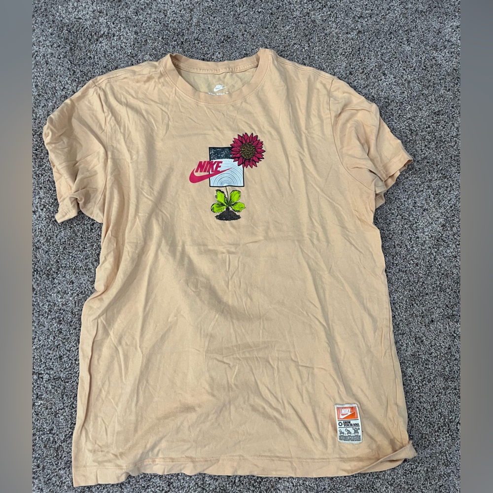 Tan Nike T-shirt